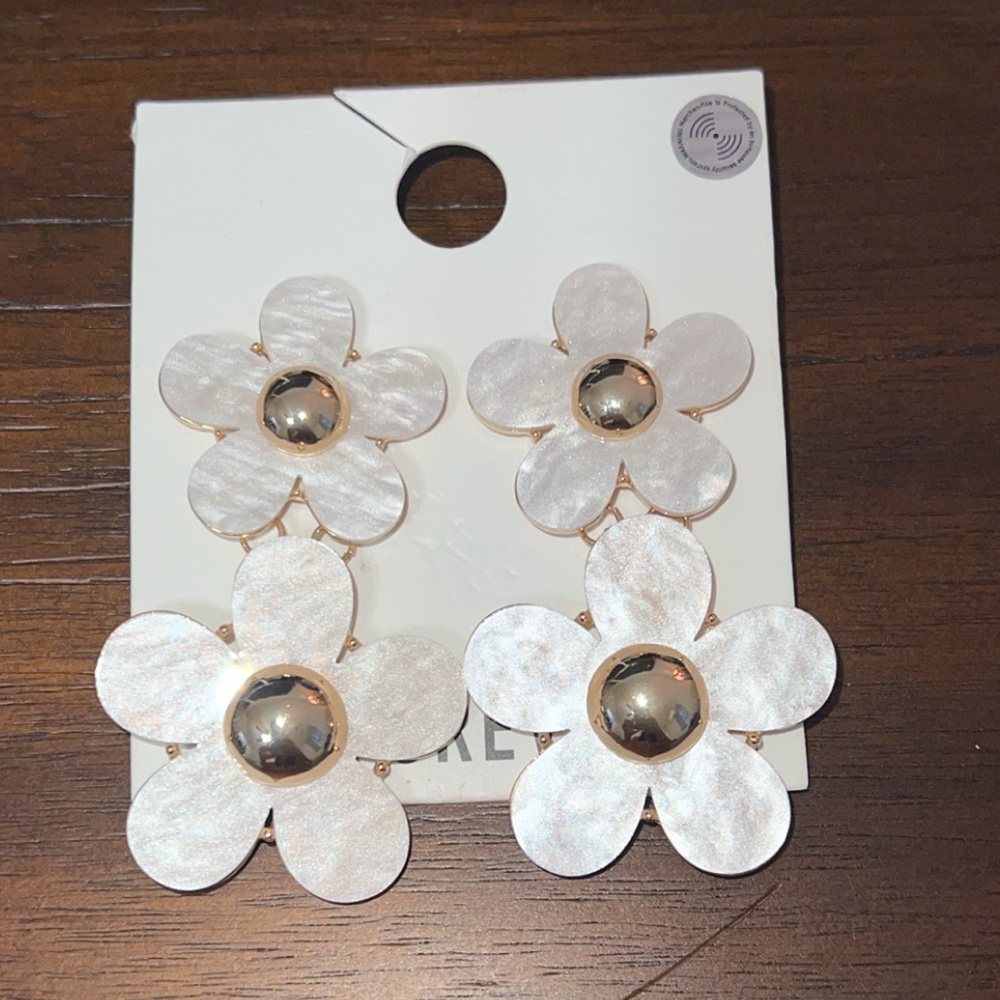 Flower earrings